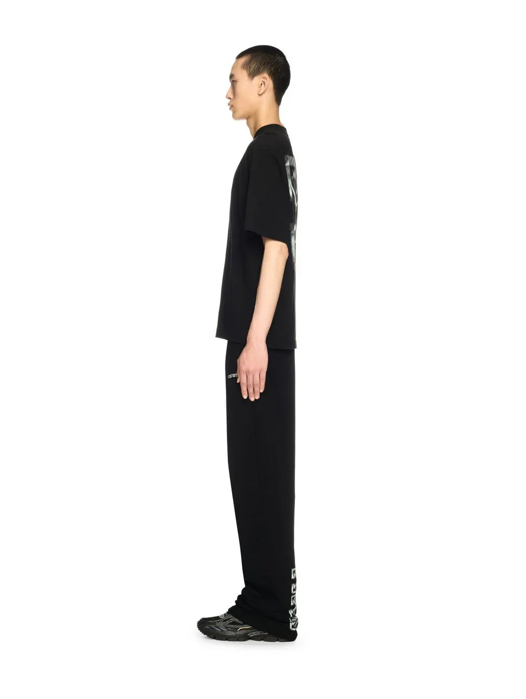 Off-White Men's Spray Arrow Slim T-Shirt Black